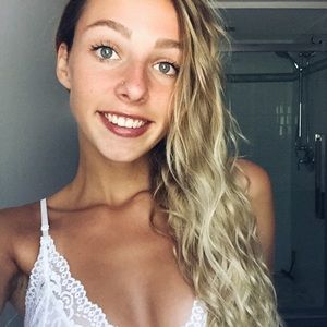 Meet your Posher, Leah